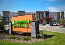 Wyndham Garden Calgary Airport 