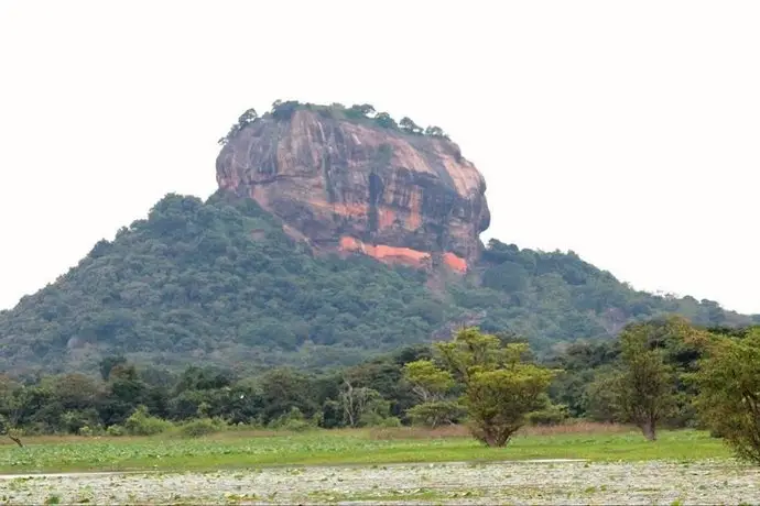 RHO Sigiriya Lake Edge Retreat