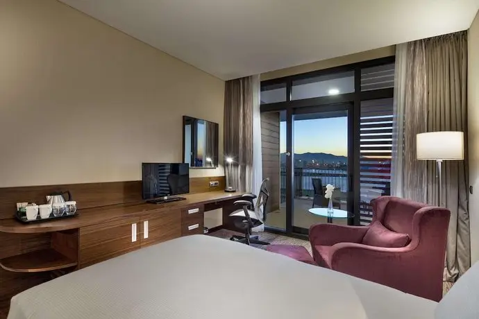 Hilton Garden Inn Izmir Bayrakli 