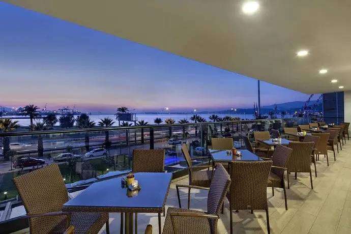 Hilton Garden Inn Izmir Bayrakli 