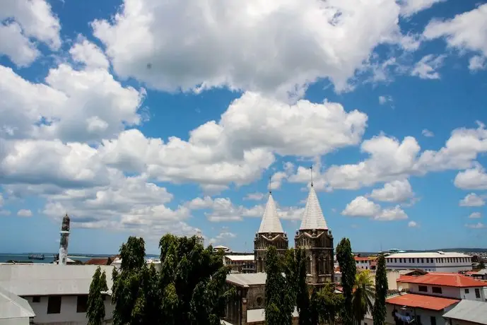 Tausi Palace Hotel