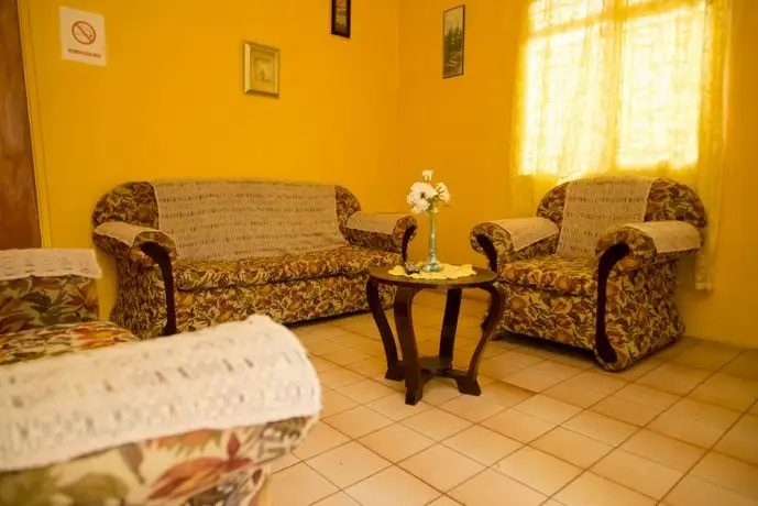 Villa Shalom Guest House 