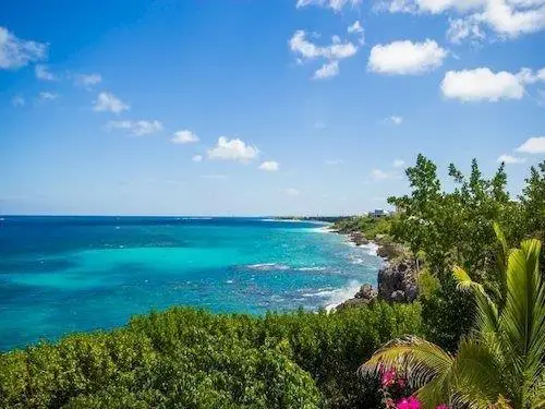 Waves on Shoal Bay Villa 