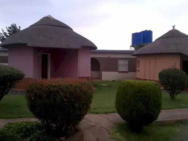 Molengoane Lodge 