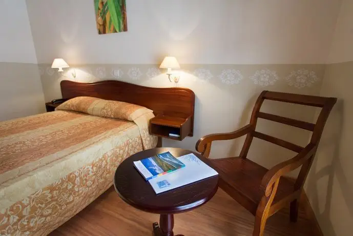 Hotel Austral Saint Denis 