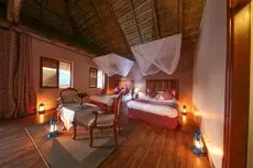 Crater Safari Lodge 