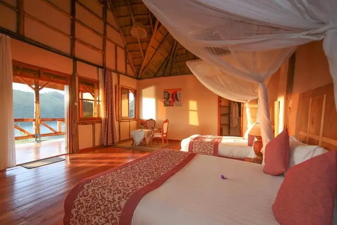 Crater Safari Lodge