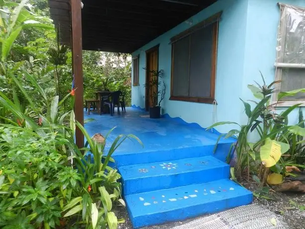 Blue Morpho Beach House 