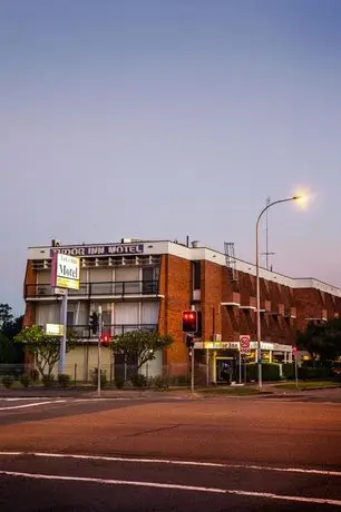 Tudor Inn Motel 