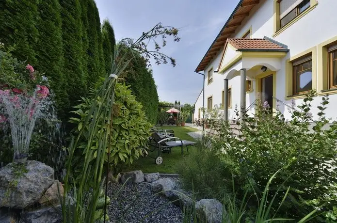 Weingut Gastehaus Nationalparkhof Gartner