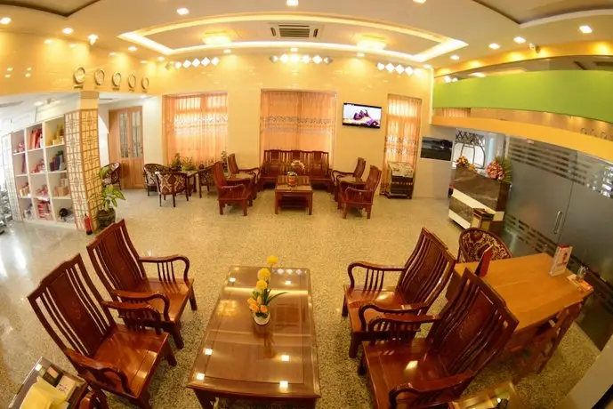 Kaung Myint Hotel 