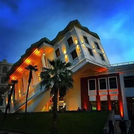 Aparthotel Holiday Lux Batumi 