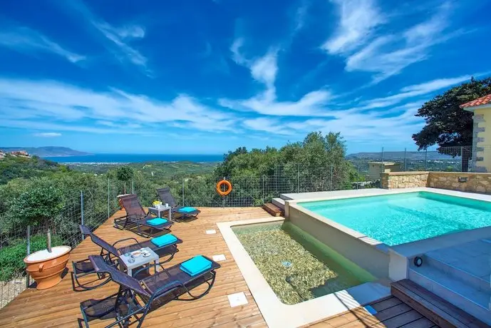 Cretan View Villa with Heated Swimming Pool