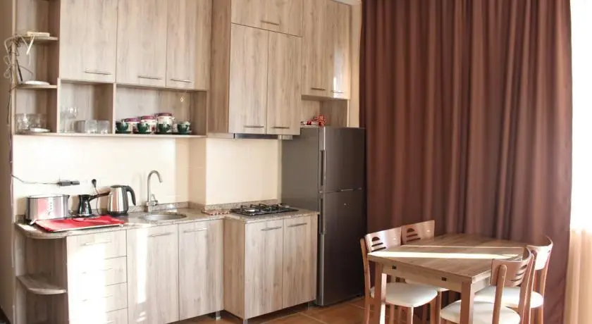 Apartment on Khimshiashvili 63 