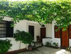 20 House Arugam 