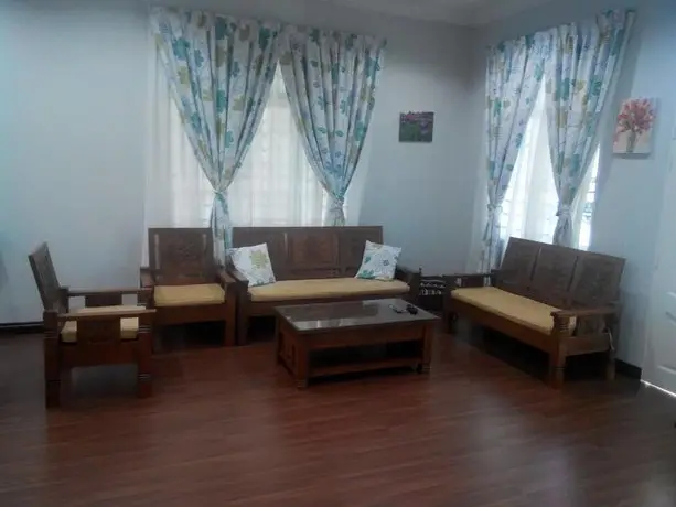 White Cottage Guest House Kota Bharu