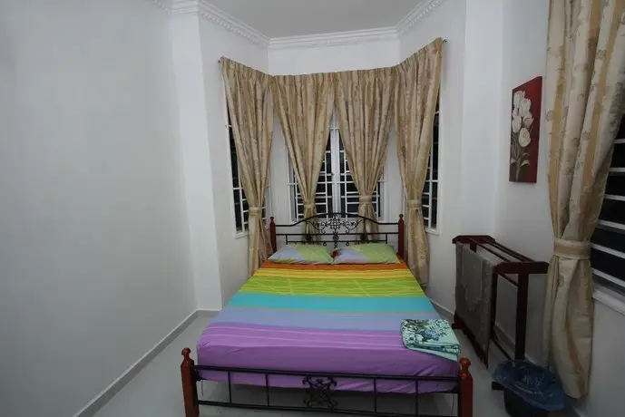 White Cottage Guest House Kota Bharu