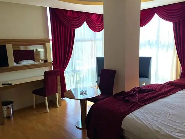 Grand Ezel Hotel 