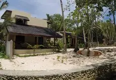 Siargao Sunset Bay Beach Villas 