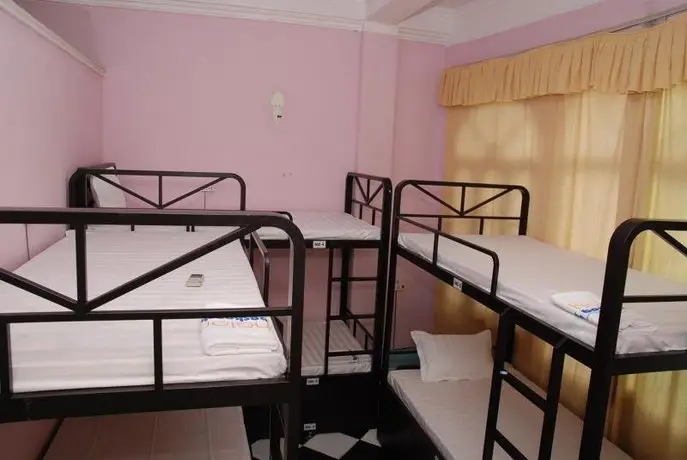 Halong Backpacker Hostel 