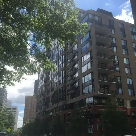 BOQ Lodging Apartments In Rosslyn