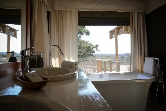 Simbavati Hilltop Lodge 