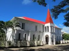 Tungi Colonnade Hotel 