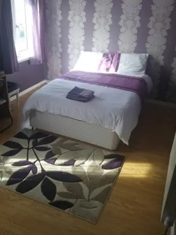 Homestay in Plymouth near Plymouth Parkway Football Club