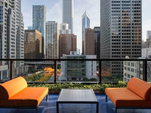 Chicago Downtown Suites Walk to Magnificent Mile 