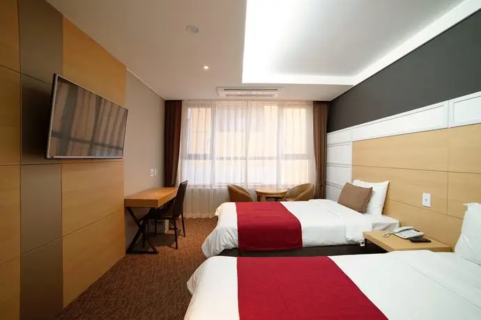 Ramada Encore by Wyndham Jeju Seogwipo East 