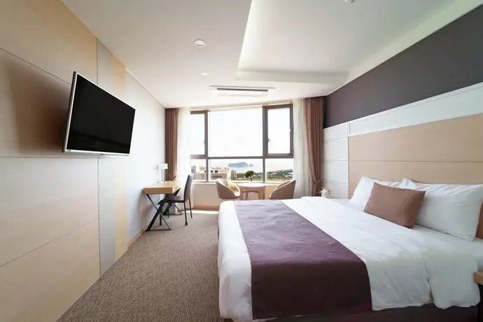 Ramada Encore by Wyndham Jeju Seogwipo East 