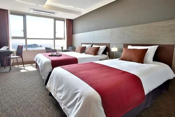 Ramada Encore by Wyndham Jeju Seogwipo East 