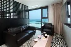 The Artstay Jeju Hamdeok Hotel 