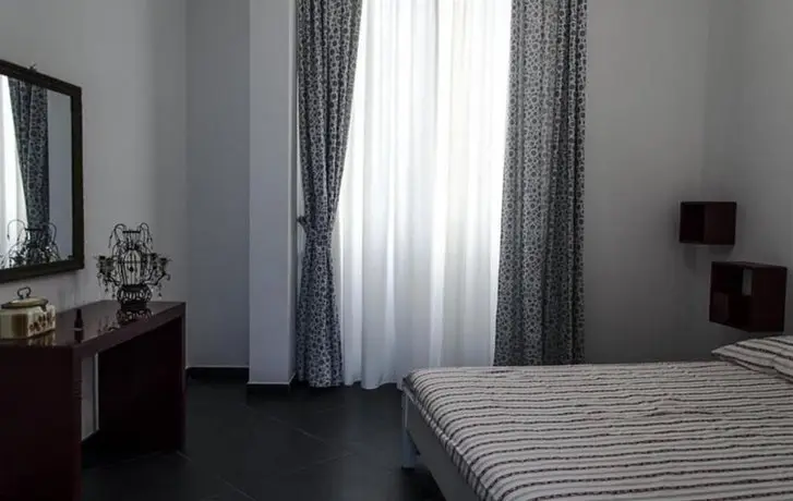 Maria Vittoria Charming Rooms and Apartments 