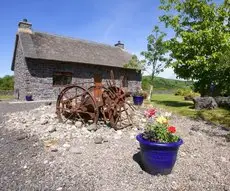 Clan Cottages 