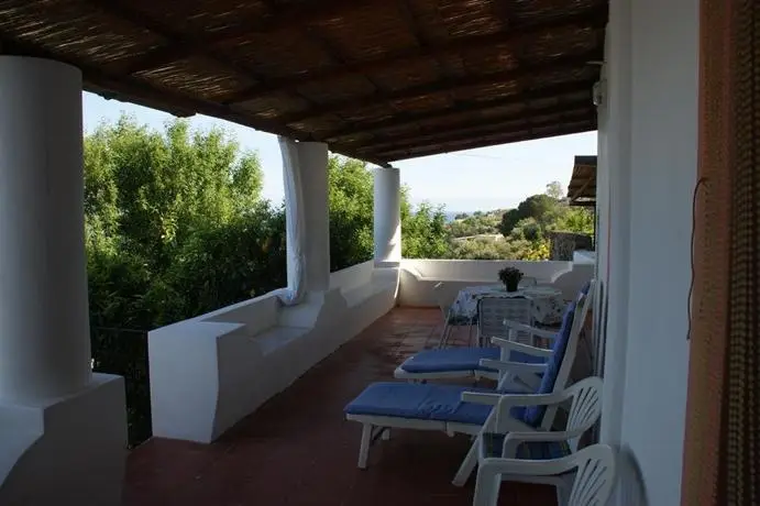 Casa Katia Santa Marina Salina 