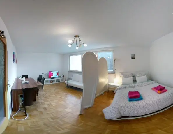 Helle Kleine Wohnung - Wlan 