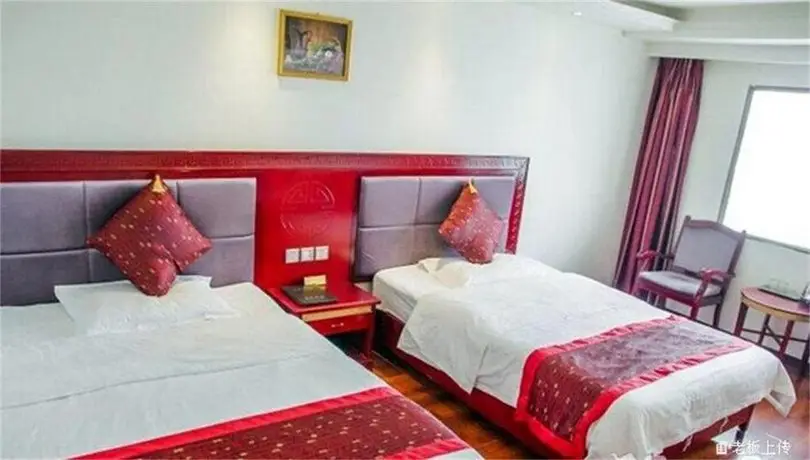 Emeishan Sanyuan Shuzhuang Home Stay