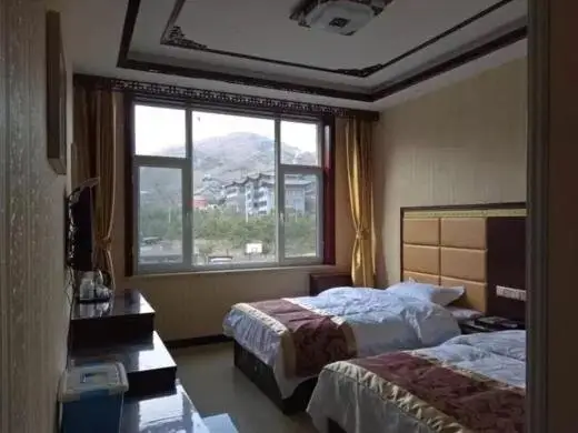 Wutaishan Youth Hotel 