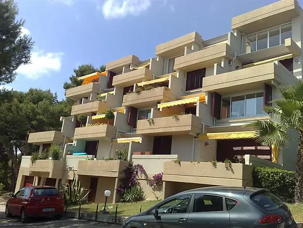 Interhome - Urb Vallpineda Apts San Fermin 