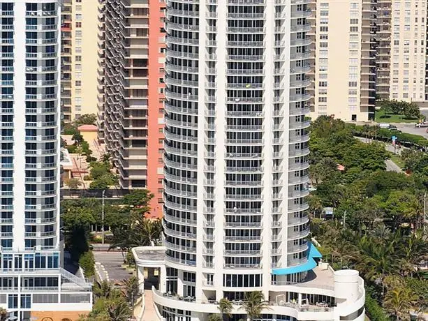 Interhome - Beachfront Sunny Isles Beach