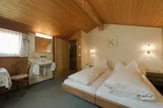 Stockli Hostel bei Alpenblick 