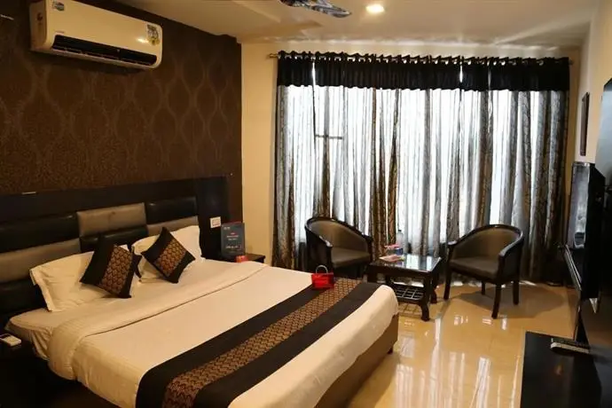 OYO 1355 Hotel Dream Zirakpur 