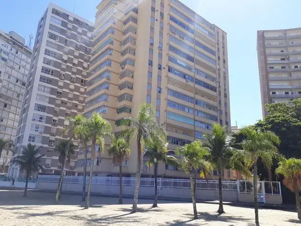 Pe na Areia Santos