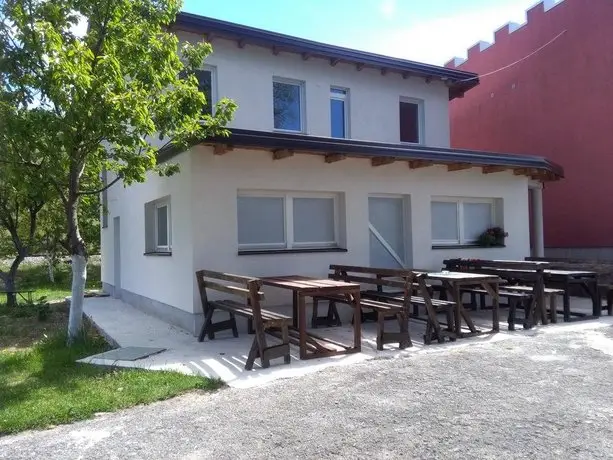 Bed and Breakfast Villa Dvor 