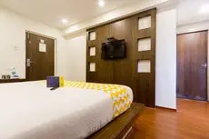 FabHotel Sholas Residency 