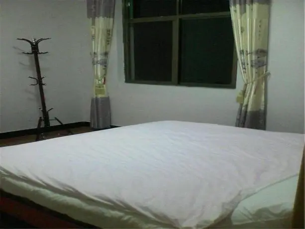 Tengchong Hongxing Hostel