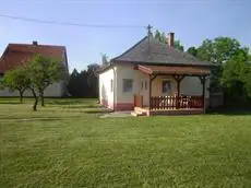 Villa Rozsika Balatonmariafurdo 