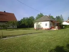 Villa Rozsika Balatonmariafurdo 