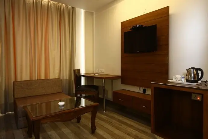 FabHotel Chandigarh Airport 